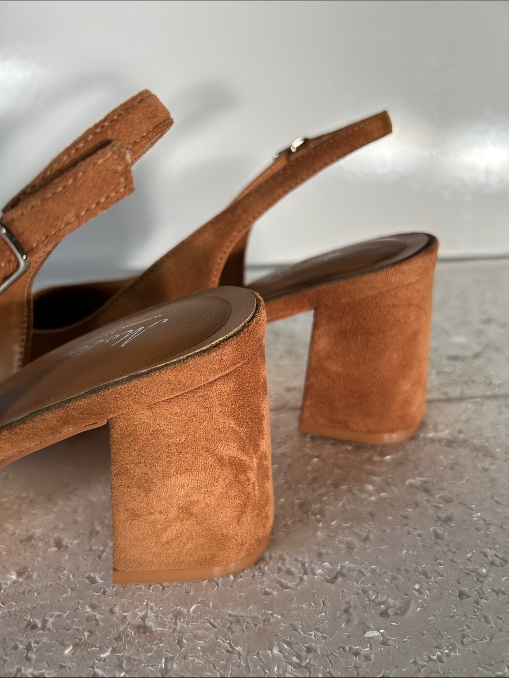 Mostrin SZ 8.5 Camel Suede Block Heel Slingback Office Dressy Chic Closet Staple - Picture 11 of 14